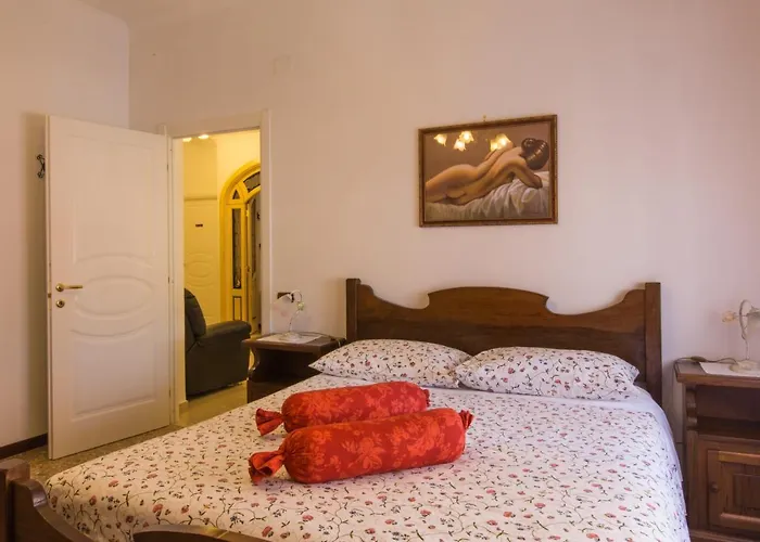 Ideal For Large Groups 2 In The Same Building Center Of Near Vatican And Trastevere Roma