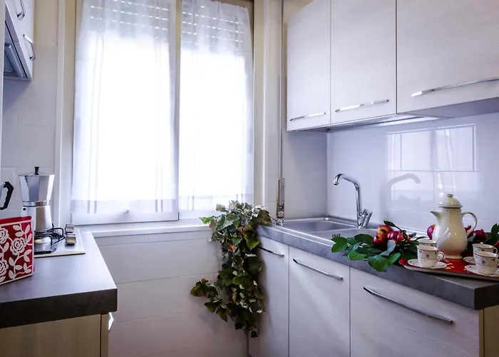 Ideal For Large Groups 2 In The Same Building Center Of Near Vatican And Trastevere *